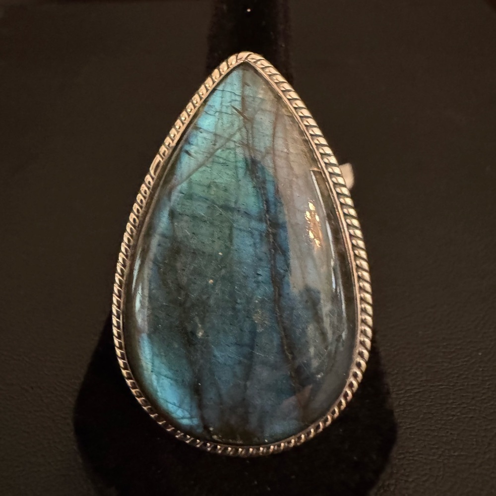 Elegant sterling Silver‎ and Blue labradorite Teardrop statement ring